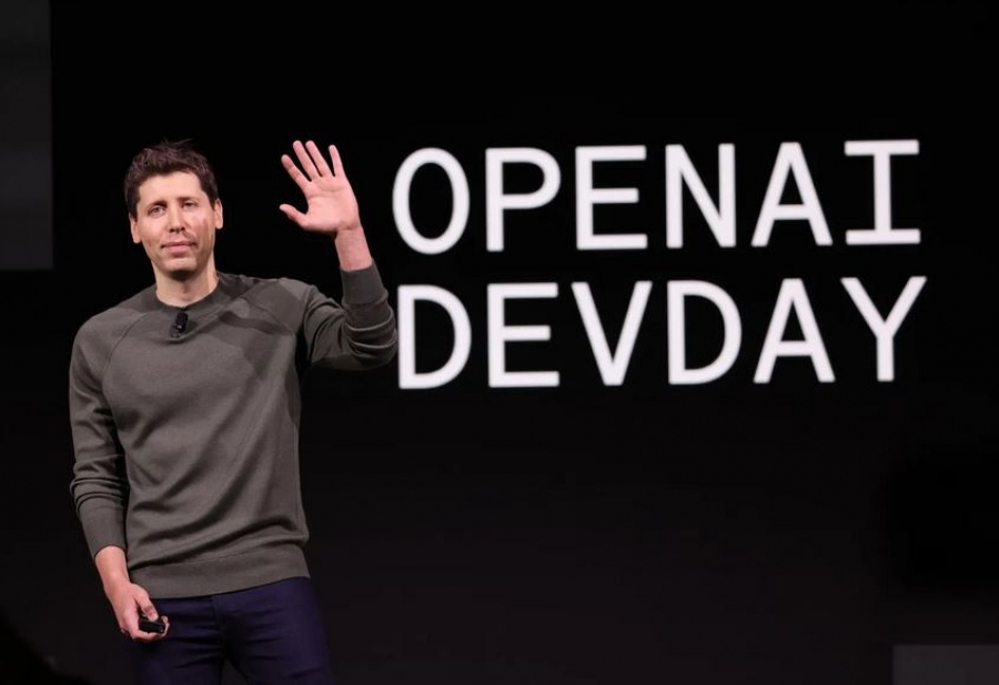 Εκατοντάδες υπάλληλοι της OpenAI απειλούν να ακολουθήσουν τον Altman στη Microsoft