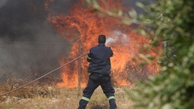 Ξέσπασε μεγάλη φωτιά κοντά σε κατοικημένη περιοχή στη Σαμοθράκη - Μήνυμα του 112