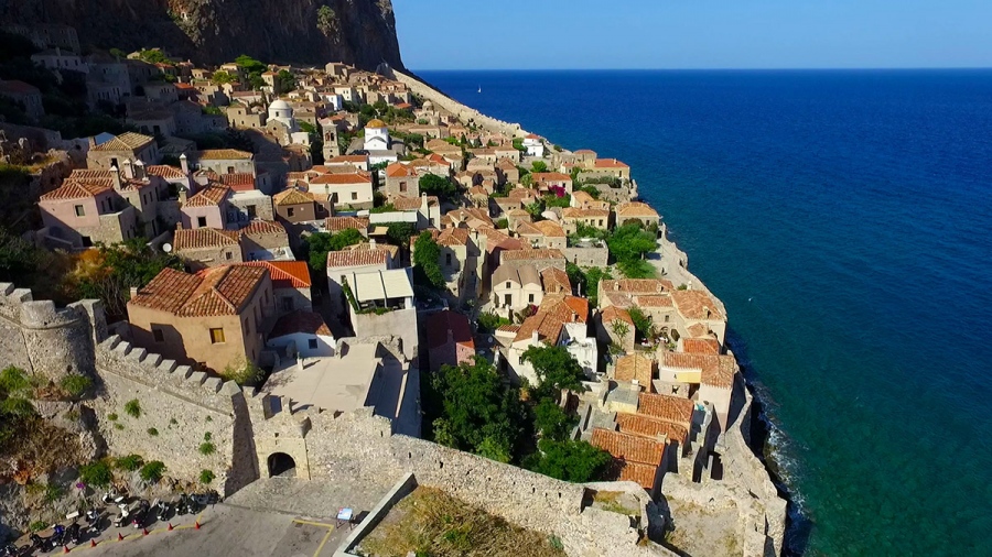 Στο «κυνήγι» του adventure tourism η Πελοπόννησος – Υποδομές, αεροδρόμια και το στοίχημα της ζήτησης