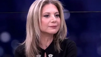 Καρυστιανού κατά Κομισιόν: Γιατί συνεχίζει να καλύπτει την κυβέρνηση Μητσοτάκη;