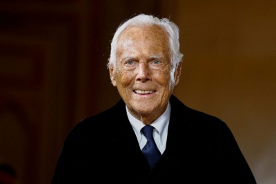 Απεβίωσε ο σπουδαίος σχεδιαστής Giorgio Armani - Η πορεία από την Ιατρική έως τα κόκκινα χαλιά του Hollywood