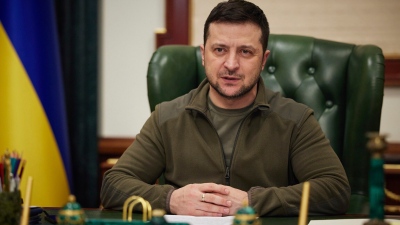 Berliner Zeitung: Ο Zelensky είναι εγκλωβισμένος, η κατάσταση χειροτερεύει, η κοινωνία τον μισεί