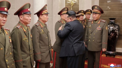 Συγκίνηση στη Βόρεια Κορέα - Ο Kim Yong Un τίμησε τους στρατιώτες του για την απελευθέρωση του Kursk