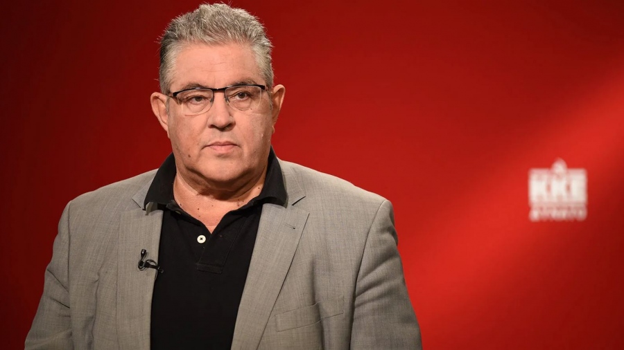 Παρέμβαση Κουτσούμπα (ΚΚΕ) για ομόφυλα ζευγάρια: Ο Μητσοτάκης καταργεί την πατρότητα και τη μητρότητα και φέρνει γονέα 1, 2, 3 και βάλε