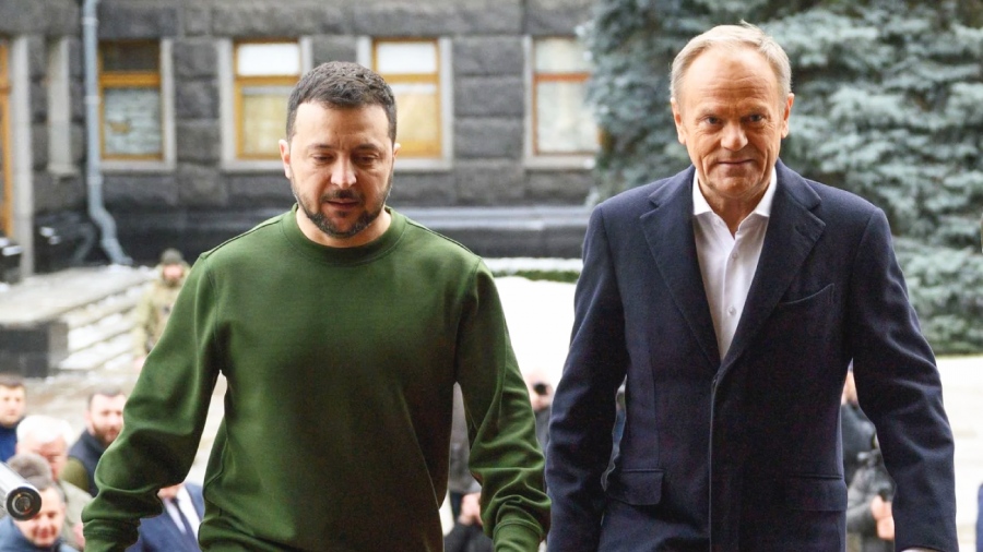 Ασύλληπτο ράπισμα Tusk στον Zelensky: «Μας ικανοποιεί η απουσία του από τη διάσκεψη για την Ουκρανία στο Gdansk»