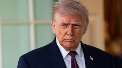 Politico: O Trump θα προχωρήσει σε νέους συμβιβασμούς με το Ιράν