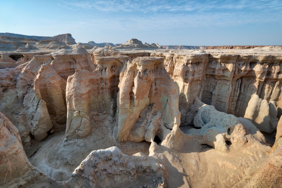 Στα άδυτα του Qeshm, το υπόγειο πυραυλικό φρούριο και γεωλογικό θαύμα του Ιράν - Ο Έλληνας εξερευνητής Νέαρχος το είχε πει...