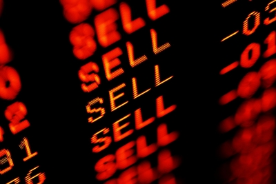 BlackRock, BofA, Goldman Sachs, JPMorgan προς επενδυτές: Πουλήστε τα πάντα, κρατήστε μετρητά, παίξτε άμυνα