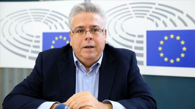 To Μαξίμου κοιμάται; Διπλωμάτης της ΕΕ σοκάρει: Η Τουρκία πρέπει να μπει στο SAFE