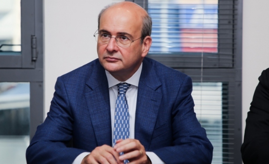 Χατζηδάκης για προϋπολογισμό 2025: Επιπλέον έσοδα 2 δισ. ευρώ από τη μείωση της φοροδιαφυγής