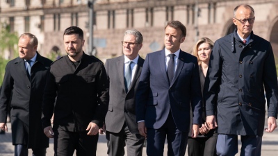 Στο σφαγείο του Trump οδηγούν οι Ευρωπαίοι τον Zelensky – Στις 8 (ώρα Ελλάδος) αρχίζει το show ενταφιασμού του ΝΑΤΟ