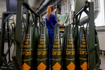 Η Rheinmetall διπλασιάζει την παραγωγή βλημάτων Πυροβολικού 155 χιλιοστών για την Ουκρανία