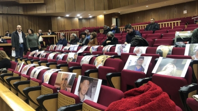 Δίκη για το Μάτι: «Σαν σκηνές από ταινία» οι εικόνες που βίωσαν οι άνθρωποι που έχασαν αγαπημένους στους στη φωτιά
