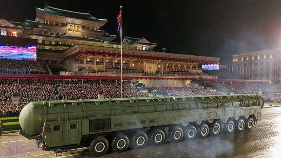 Το «μυστικό υπερόπλο» του Kim Jong-un - Η Βόρεια Κορέα αποκαλύπτει τον διηπειρωτικό πύραυλο Hwasong-20 που πλήττει τις ΗΠΑ