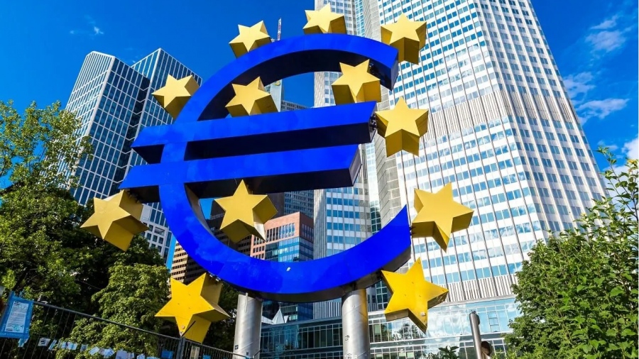 Συναγερμός από ΕΚΤ: Ο πόλεμος στο Ιράν και οι «φουσκωμένες» αποτιμήσεις απειλούν με κραχ τις αγορές