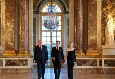 Politico: Ο Macron είναι εξοργισμένος από τους ισχυρισμούς περί κολακείας προς τον Trump