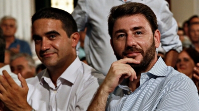 Ο Μιχάλης Κατρίνης επικεφαλής της ΚΟ του ΚΙΝΑΛ - Ο Ανδρουλάκης ανακοίνωσε το νέο σχήμα στη Βουλή - Επιβεβαίωση ΒΝ
