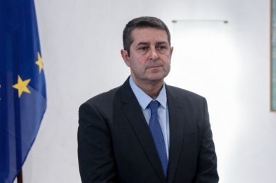 Στην αναμπουμπούλα ο Μυλωνάκης χαίρεται… - Τον βαρέθηκε και ο ίδιος ο Μητσοτάκης