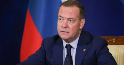 Medvedev για τη νέα στρατηγική εθνικής ασφάλειας των ΗΠΑ: Πιο ρεαλιστική προσέγγιση από την εποχή Biden