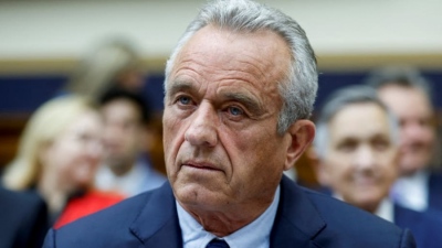 Βόμβα Kennedy (ΗΠΑ) για εμβόλια – Χωρίς δοκιμές με εικονικό φάρμακο, άγνωστοι οι κίνδυνοι για εκατομμύρια ανθρώπους