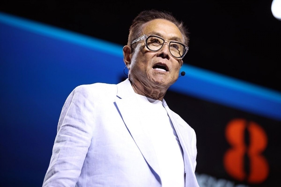 Τρομερή πρόβλεψη από Kiyosaki - Ο χρυσός θα εκτοξευθεί στα 35.000 δολάρια έως το 2035