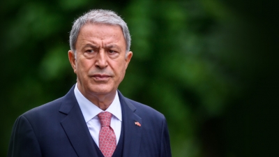 Πρόσκληση Akar σε Παναγιωτόπουλο για... δείπνο μετά συζύγων: Δεν παρενοχλούμε την Ελλάδα, εάν δεν μας... παρενοχλήσει