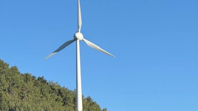 Απίστευτη καταγγελία Λαζαράτου (Νομική ΕΚΠΑ) για ανεμογεννήτριες: Η φωτιά στη βόρεια Χίο είναι και πάλι σκόπιμη, εγκληματική