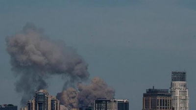Εκρήξεις στο Κίεβο – Οι Ρωσικές δυνάμεις χτυπούν με πυραύλους και drones