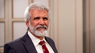 Robert Malone: «Σάπιος μέχρι τον πυρήνα» ο FDA γνώριζε πλήρως για την αναποτελεσματικότητα των εμβολίων