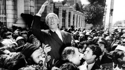 O Trump ξυπνά τα φαντάσματα του 1953 στο Ιράν - Πόσο κοντά είναι ένα αμερικανοκίνητο πραξικόπημα
