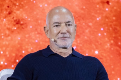 «Βόμβα» στη Λίβερπουλ: Ο Jeff Bezos της Amazon στο παιχνίδι για την αγορά μεριδίου 1,35 δισ. λιρών από την FSG