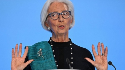 Christine Lagarde’s future in doubt as early ECB exit looms without Davos role secured