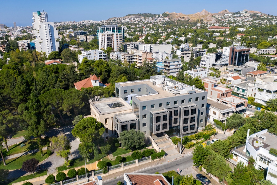 Τα ύποπτα παιχνίδια των funds με τα ακίνητα... τι συμβαίνει με τα μεσιτικά