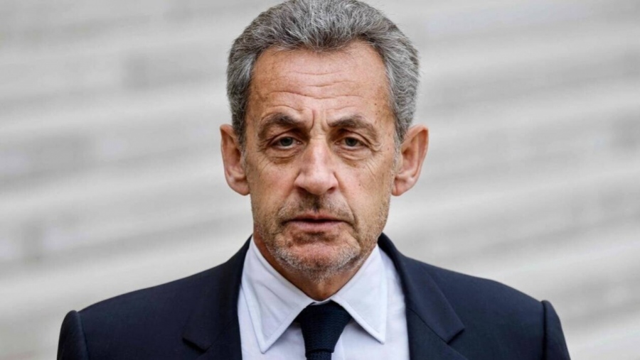 Ξαφνική παρέμβαση Sarkozy για τους ισχυρισμούς Macron περί ρωσικής απειλής: «Αυτό είναι ένα ιστορικό λάθος»