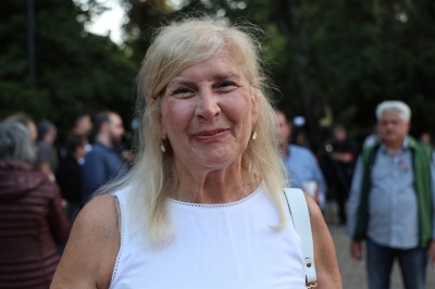 Ο τελευταίος να κλείσει την πόρτα - Αποχώρησε από τον ΣΥΡΙΖΑ η Αυλωνίτου, γλυκοκοιτάζει κόμμα Τσίπρα
