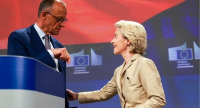 Ικανοποίηση Merz από τη συμφωνία με ΕΕ - Trump για τη γερμανική αυτοκινητοβιομηχανία