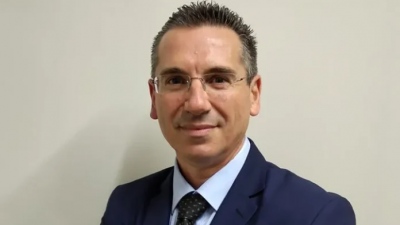 Χρέη προς Δημόσιο και πιστωτές: Πότε συμφέρουν οι 72 δόσεις και πότε ο εξωδικαστικός μηχανισμός