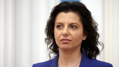 Σαρκαστική Simonyan κατά Macron: Ποιος είναι ο επόμενος στη σειρά να του ρίξει ένα χαστούκι;