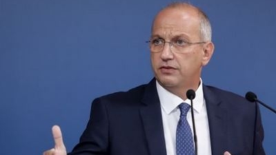 Οικονόμου: Θα εξετάζεται όλη η τάξη σε περίπτωση κρούσματος - Δεν θα έχει τα προνόμια των εμβολιασμένων όποιος δεν κάνει την τρίτη δόση στο 7μηνο