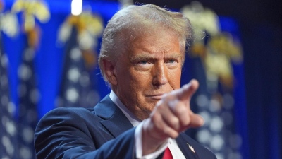 Trump: «Πιο μοχθηρή η ΕΕ από την Κίνα - Θα την ταπεινώσουμε γιατί έχουμε όλα τα χαρτιά»