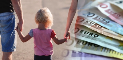 Επίδομα παιδιού: Στο τραπέζι αύξηση 30% - Έως και 1.008 ευρώ επιπλέον τον χρόνο για οικογένειες