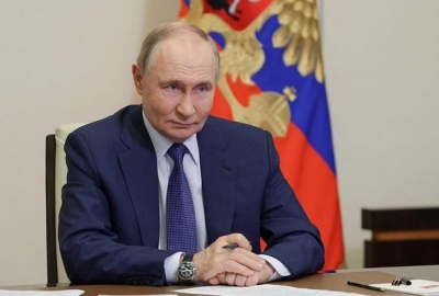 Ο Putin θα συναντηθεί με τον Zelensky μόνο μετά την παράδοση της Ουκρανίας