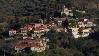 Χωριά φαντάσματα από την κυβέρνηση Μητσοτάκη – Το ΥΠΕΝ γυρνά την Ελλάδα στο 1923 - Οικόπεδα γίνονται χωράφια, περιουσίες χάνονται