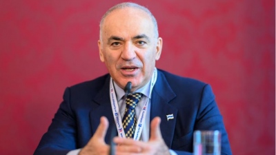 Αμετανόητος Kasparov: Ο Putin δεν ετοιμάζεται για ειρήνη – Η επόμενη κίνηση μπορεί να φέρει επικίνδυνη κλιμάκωση με το ΝΑΤΟ