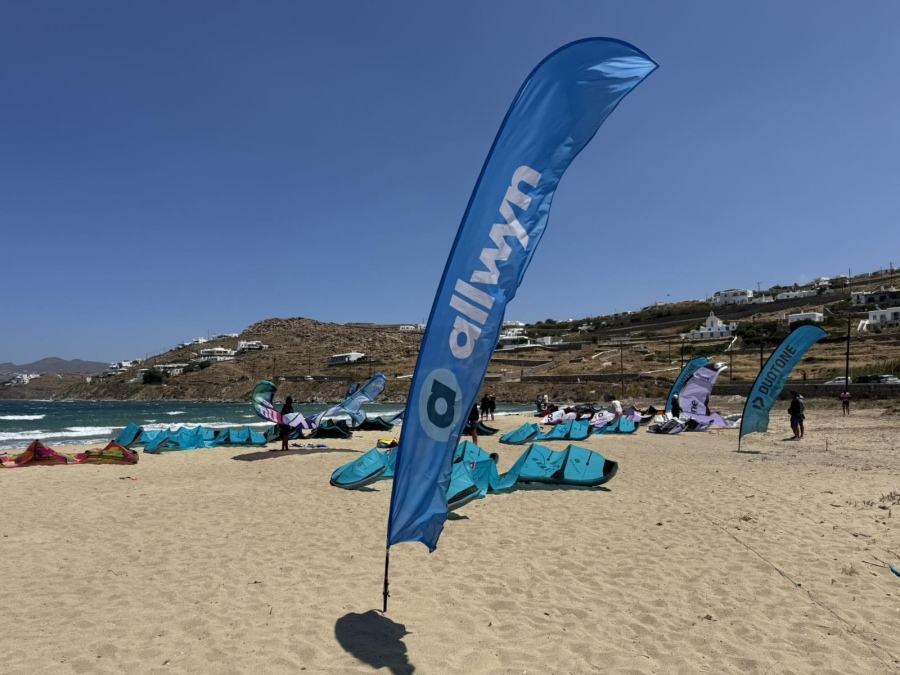 Η καρδιά του παγκόσμιου kitesurf «χτυπά» στη Μύκονο