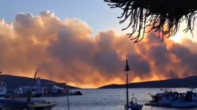 Πύρινος εφιάλτης στη Σκύρο: Βελτιωμένη η εικόνα - Αντωνόπουλος (Δήμαρχος): Έντονη εκτίμηση για εμπρησμό