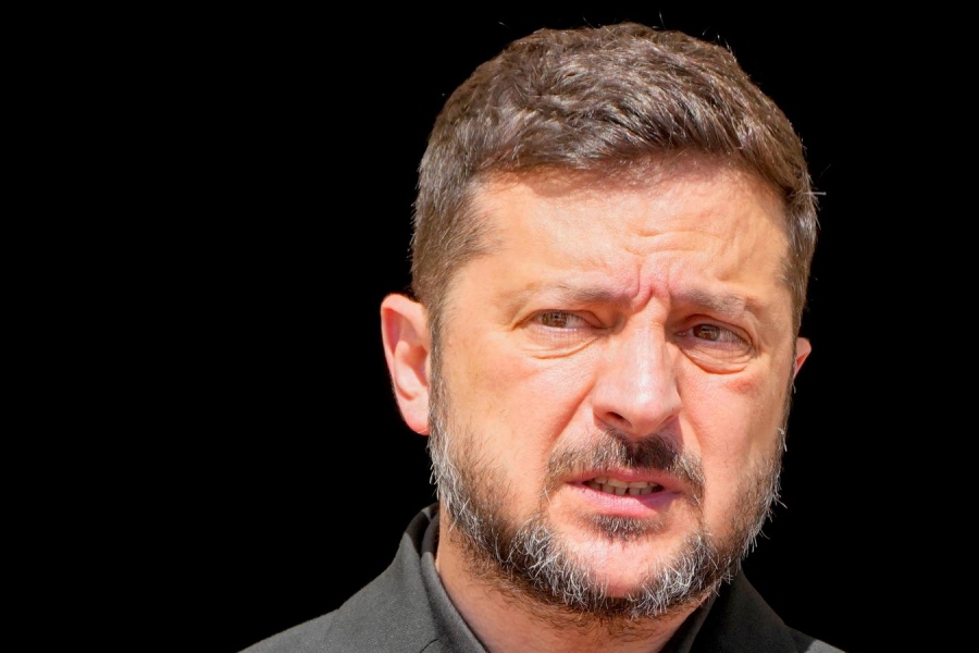 «Οργή Zelensky»: Δαπανηρό λάθος η στρατιωτική έκθεση στο Κίεβο