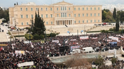 Νέο κύμα «δυσπιστίας» κατά Μητσοτάκη για τα Τέμπη - Συγκεντρώσεις παντού - Επί ποδός 3.000 αστυνομικοί - Παραδοχή σοκ από Δένδια