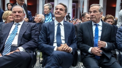 Έχουν χάσει τον ύπνο τους στη ΝΔ: Τα αγκάθια Μητσοτάκη με φόντο τα Τέμπη - Νέα κοινή εμφάνιση Καραμανλή με Σαμαρά