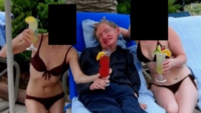 Σκάνδαλο Epstein - Οι ακολασίες του Stephen Hawking στο «νησί της αμαρτίας» - Πονηρά χαμόγελα ανάμεσα στις νοσοκόμες του